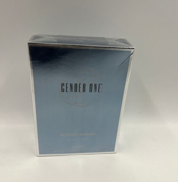 Gender One Eau De Toilette 100ml contiene Bagno Doccia 20ml